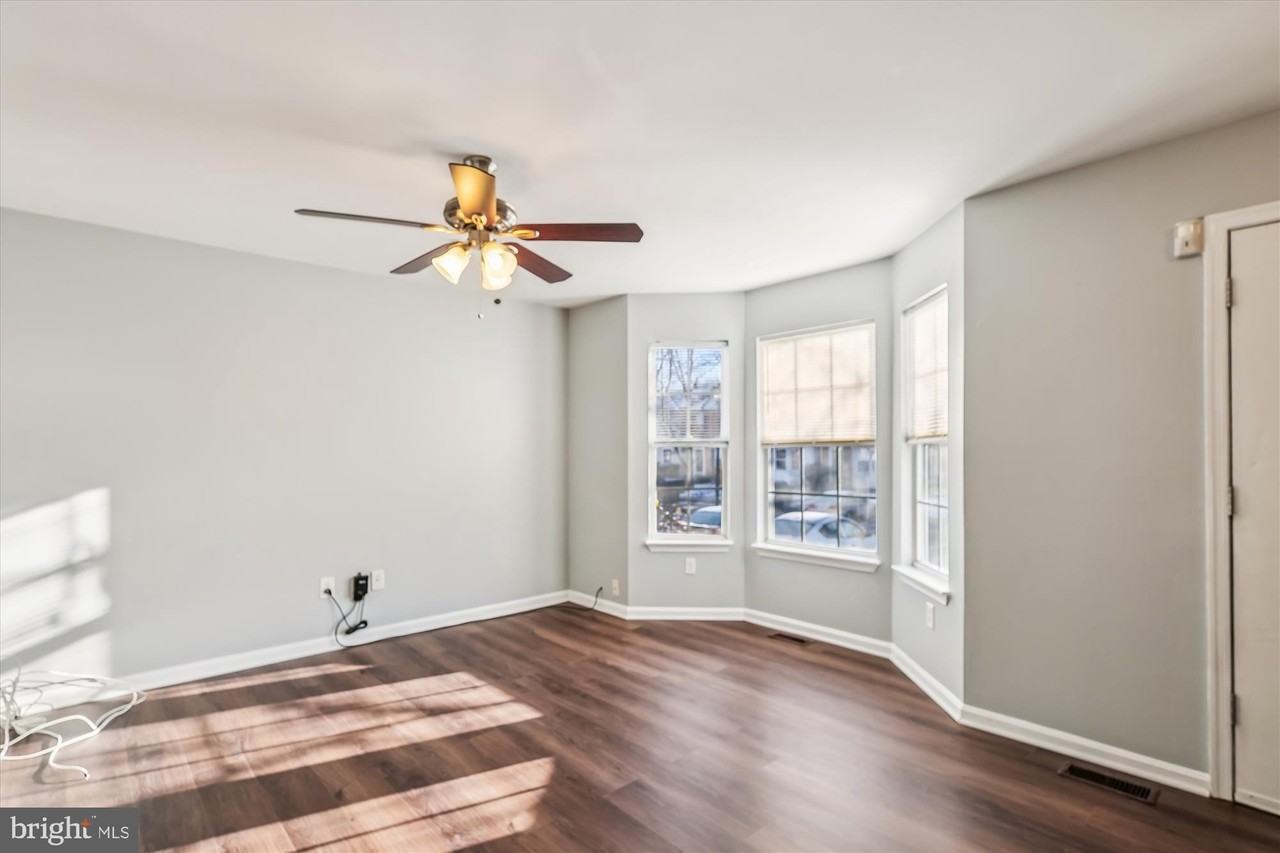 120 Langdon Farm Cir - Photo 2 of 40