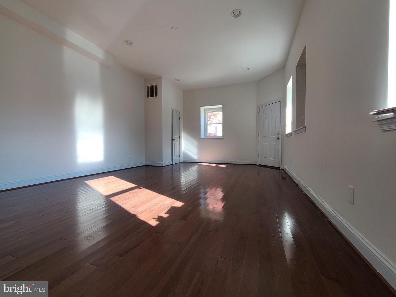 250 S Washington St - Photo 5 of 18