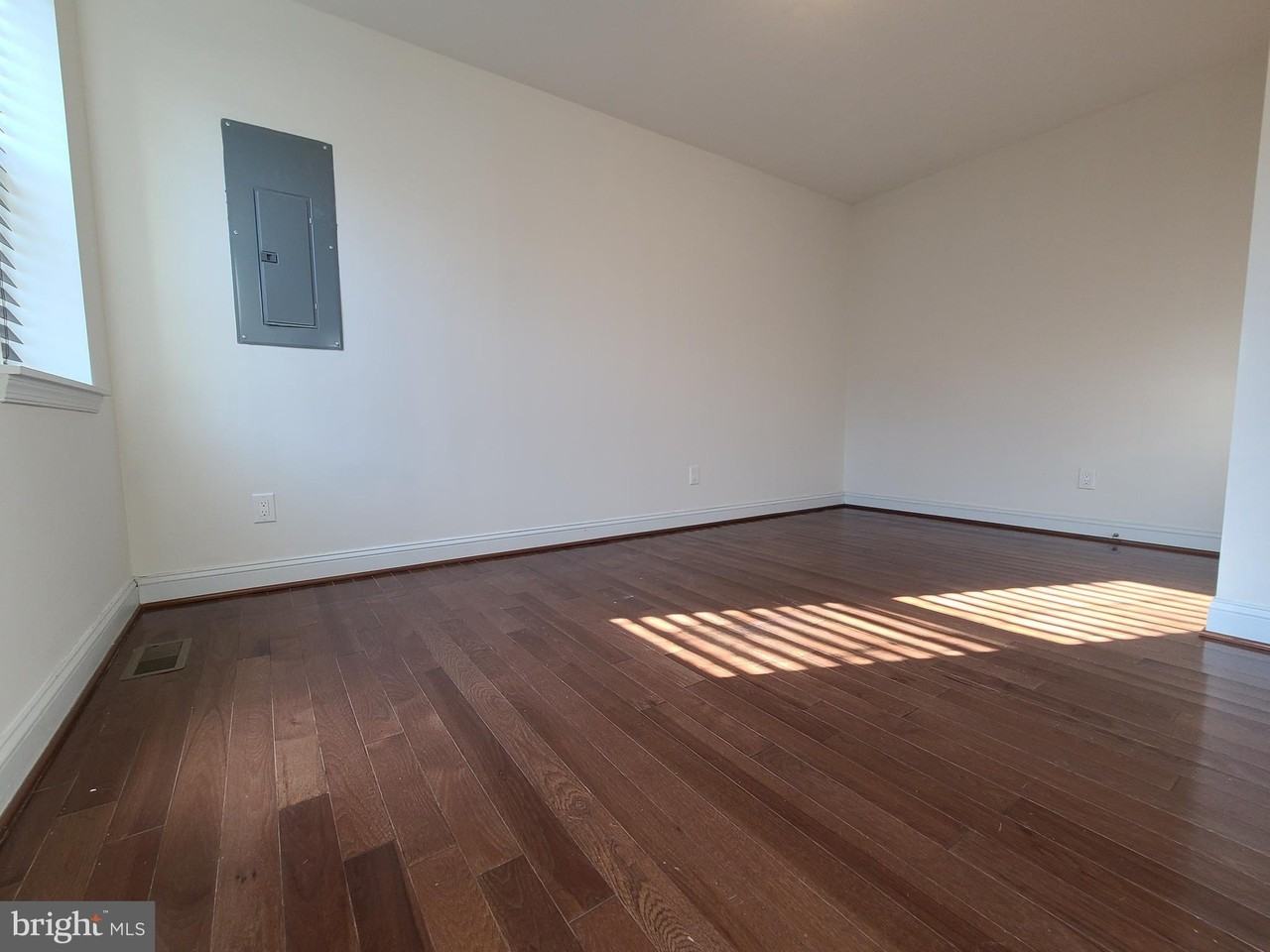 250 S Washington St - Photo 6 of 18