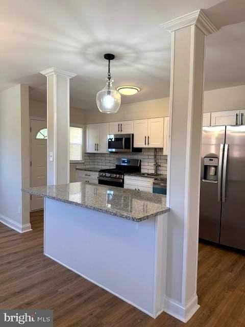 3958 Oakford Ave - Photo 5 of 17