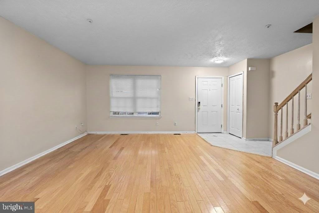 4313 Star Cir - Photo 4 of 21