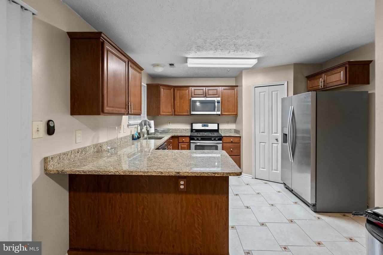 4313 Star Cir - Photo 5 of 21