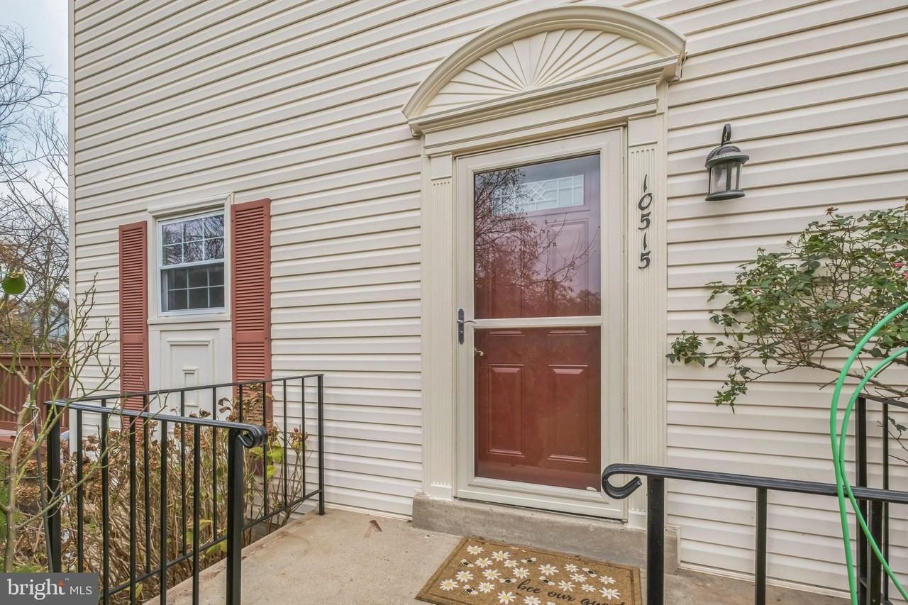 10515 Smithy Ct - Photo 2 of 22