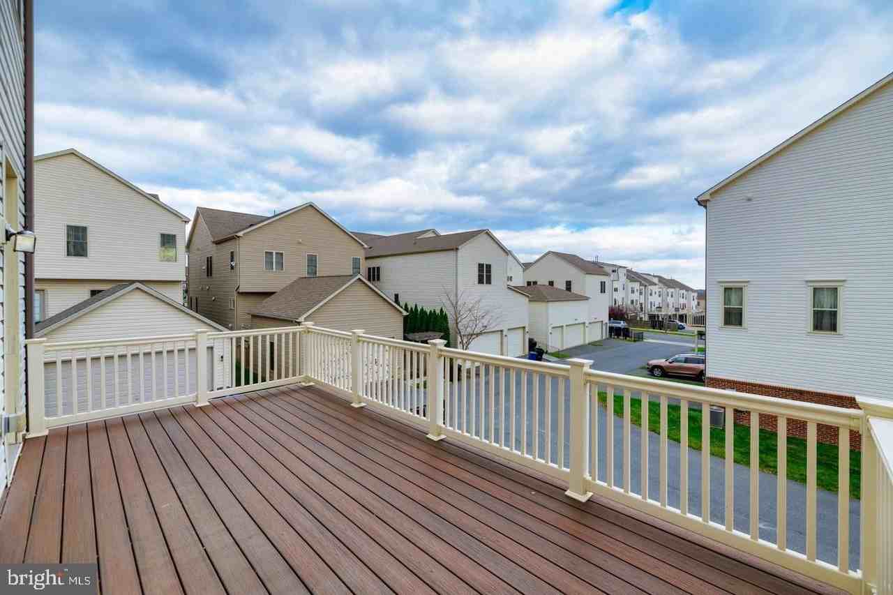 22559 Clarksburg Rd - Photo 4 of 40