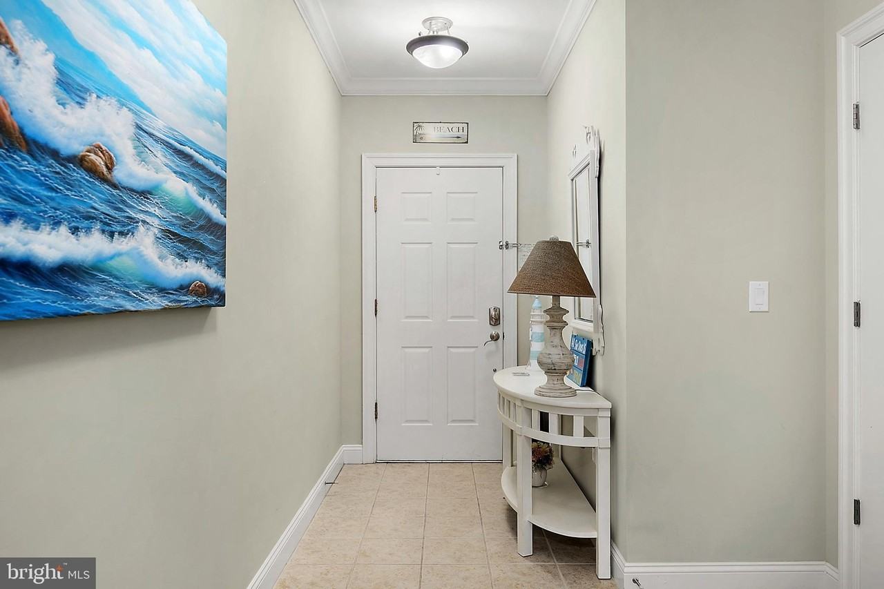 301 14th St Unit 107 #107 - Photo 3 of 13