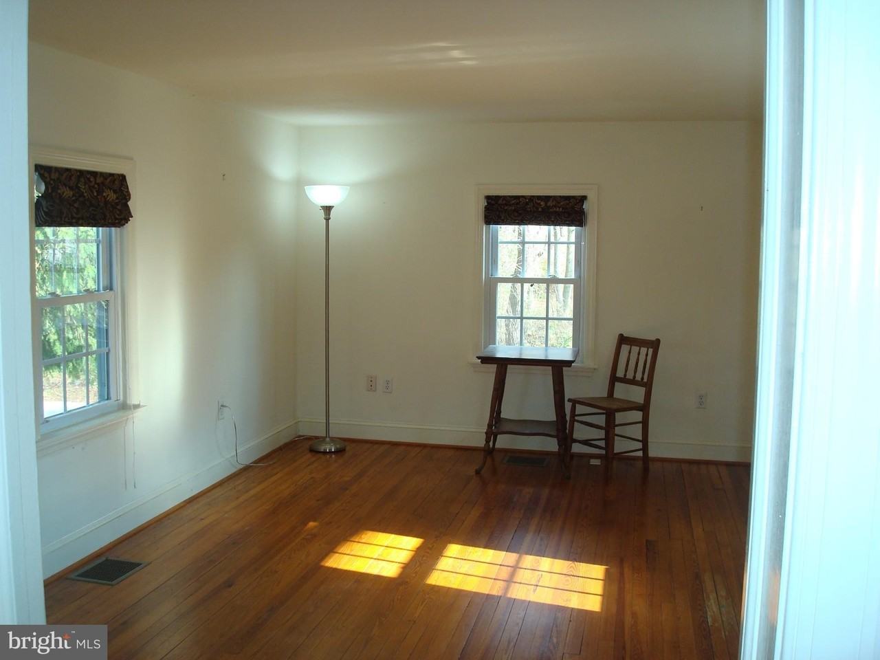 605 Norway Rd - Photo 3 of 33