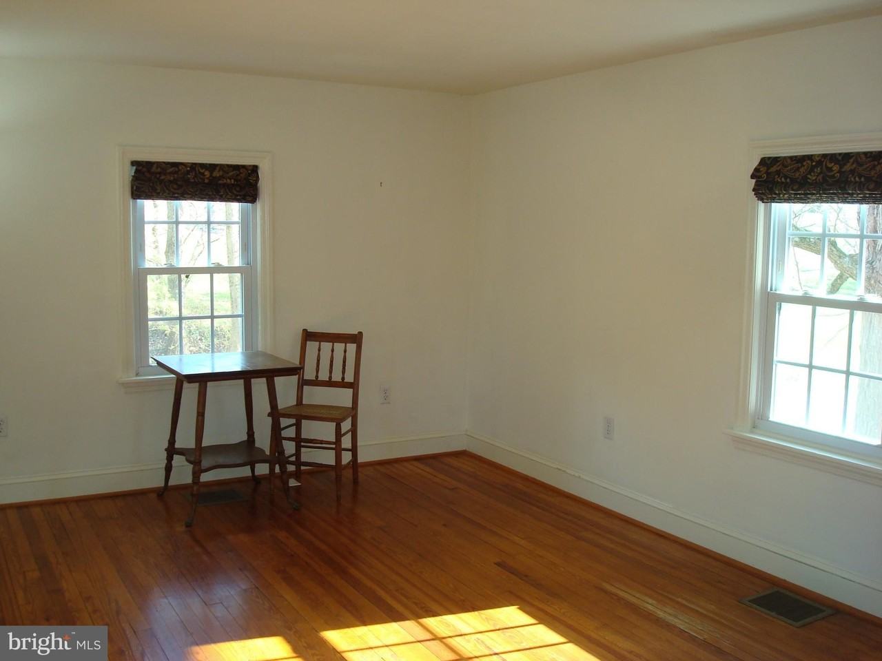 605 Norway Rd - Photo 5 of 33