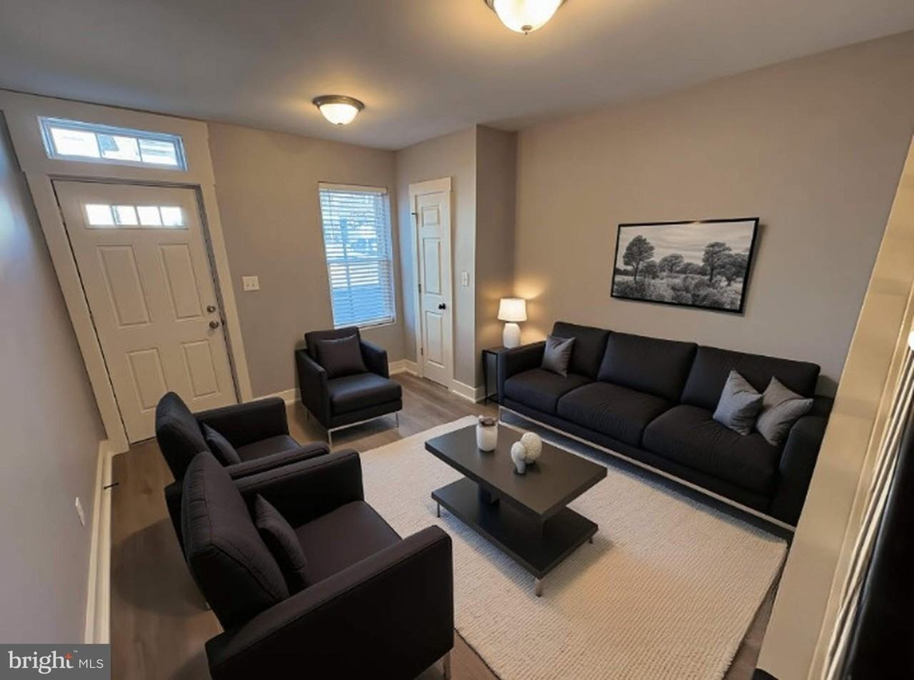 1224 Green St - Photo 3 of 21