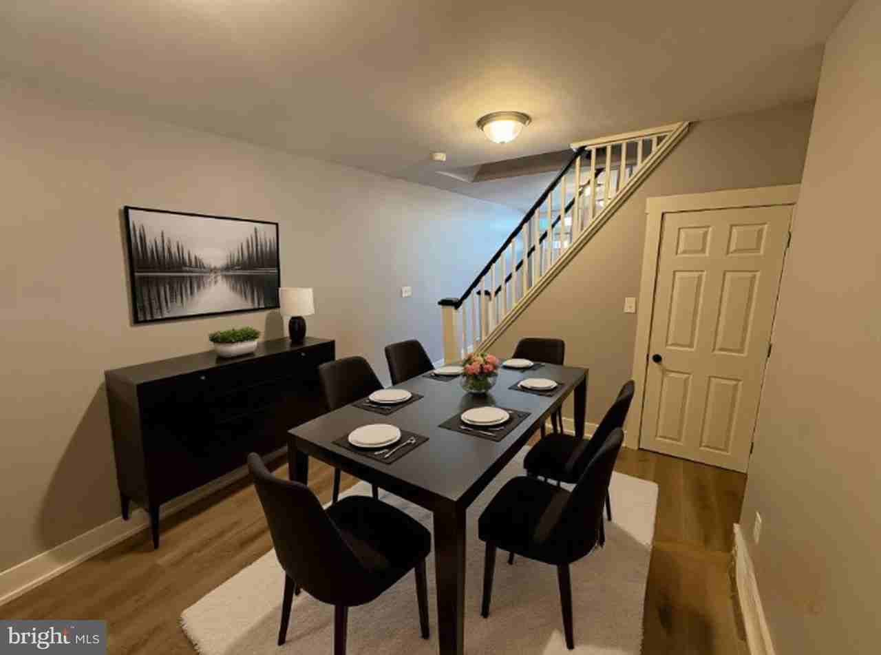 1224 Green St - Photo 6 of 21