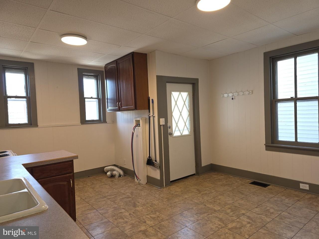 49 S 7th St - Photo 5 of 12