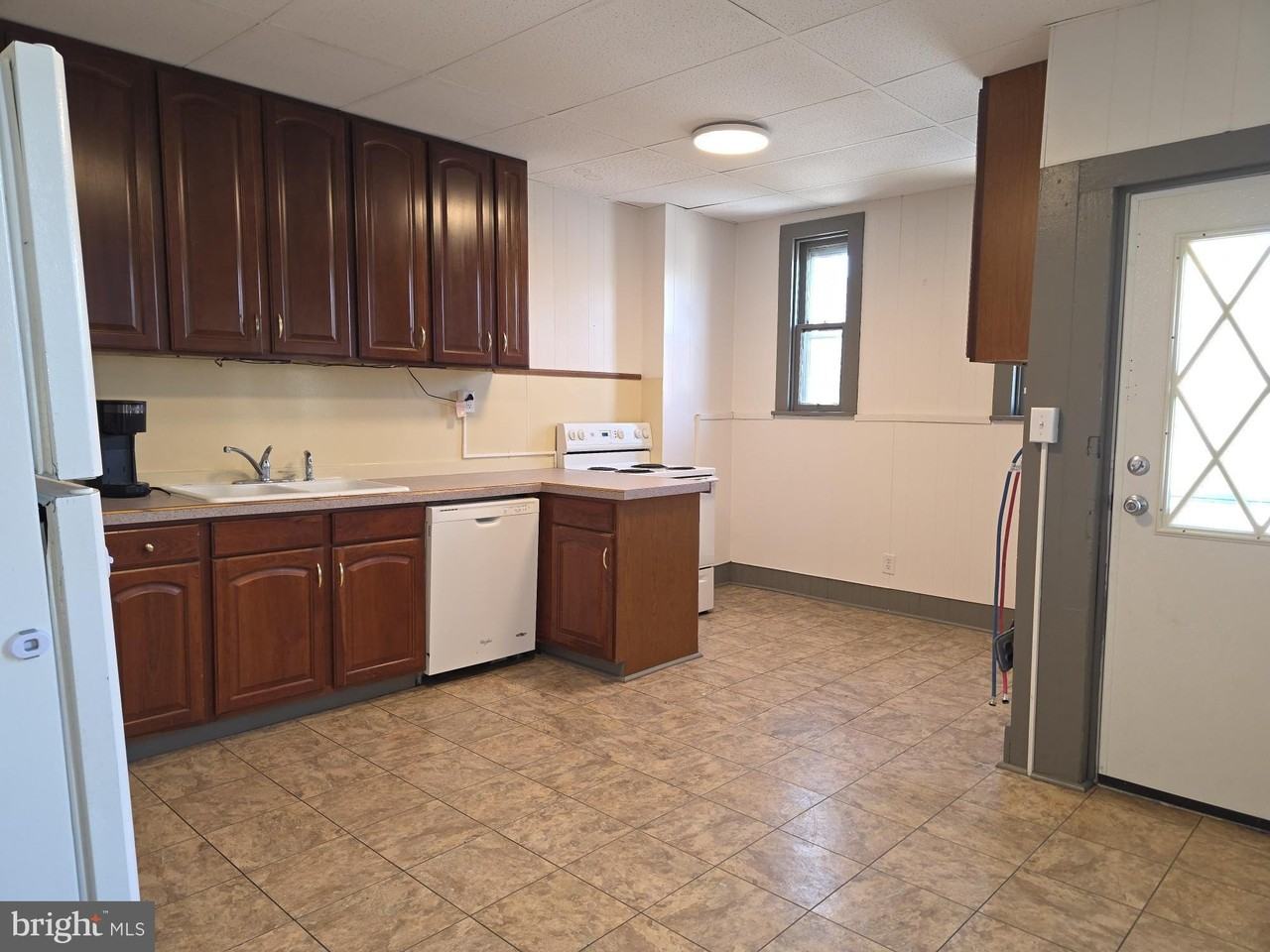 49 S 7th St - Photo 6 of 12