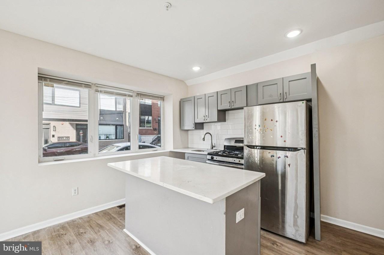 512 W Norris St - Photo 5 of 14