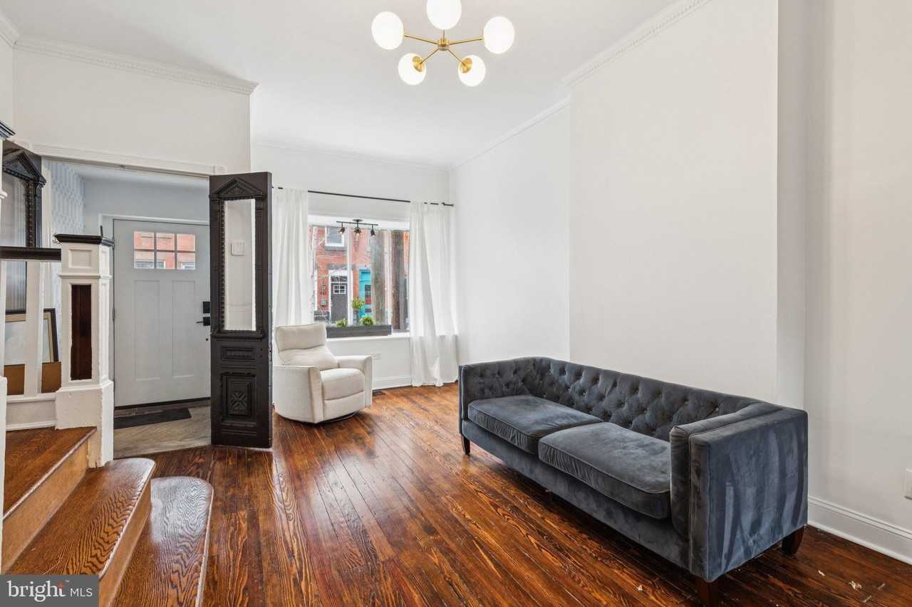 850 E Thompson St - Photo 4 of 38