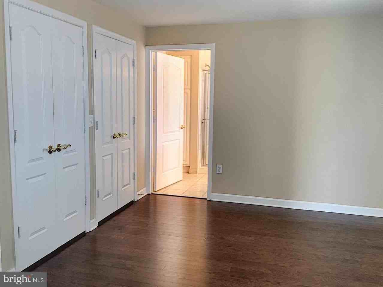 901 N Monroe St Apt 1315 #1315 - Photo 6 of 7