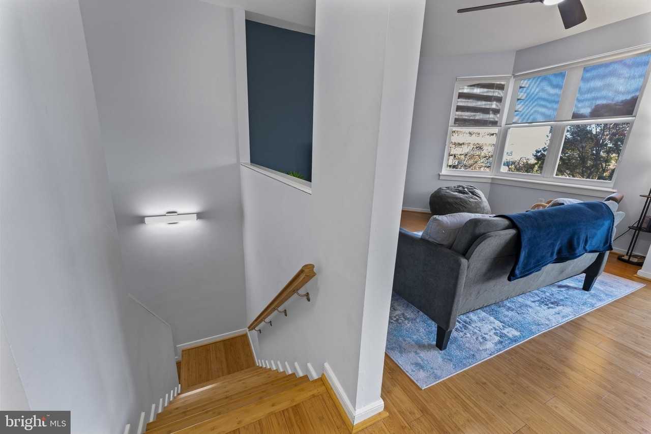 301 S Reynolds St Apt 202 #202 - Photo 6 of 12