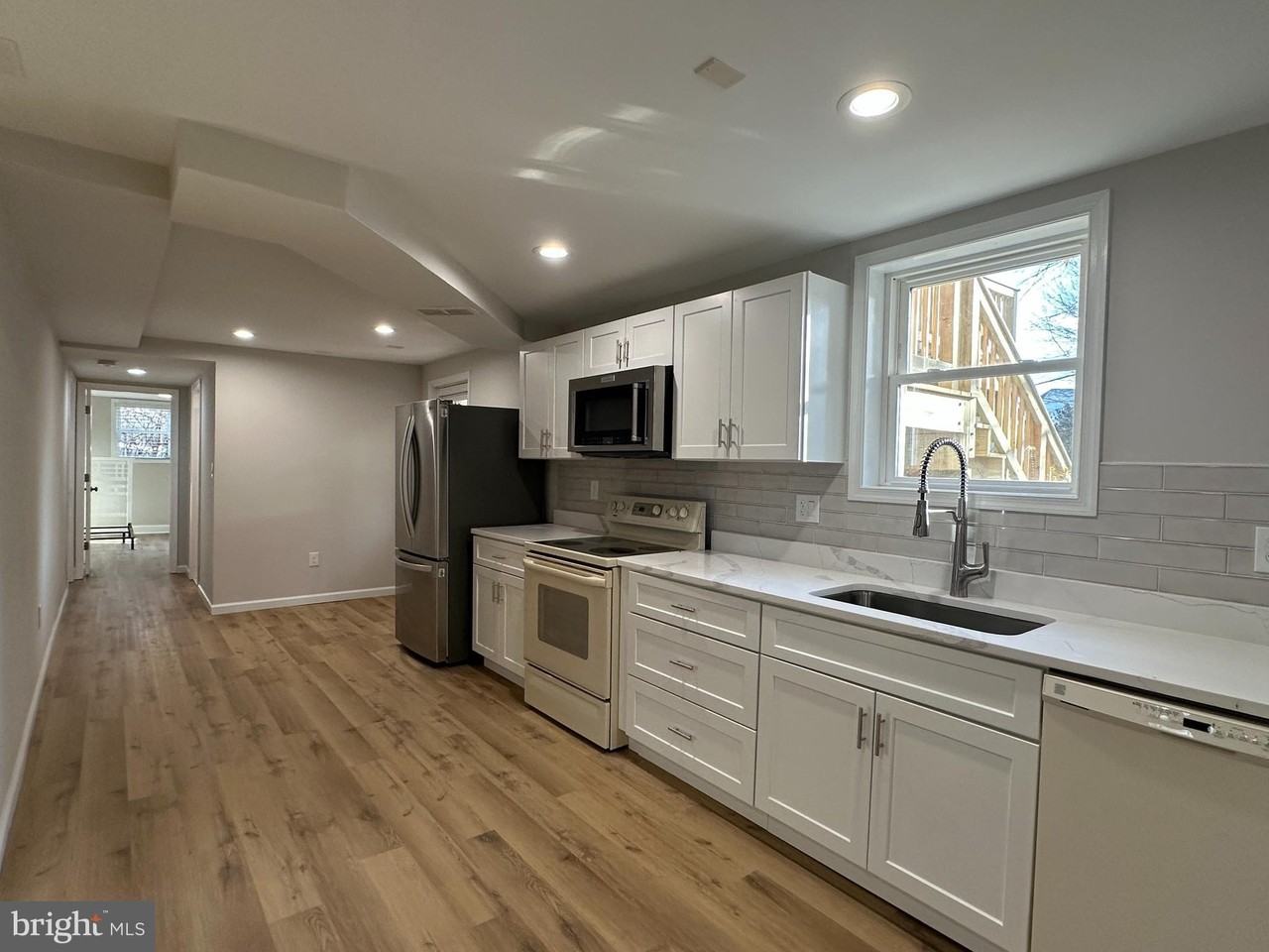 6731 Crest Pl - Photo 4 of 15