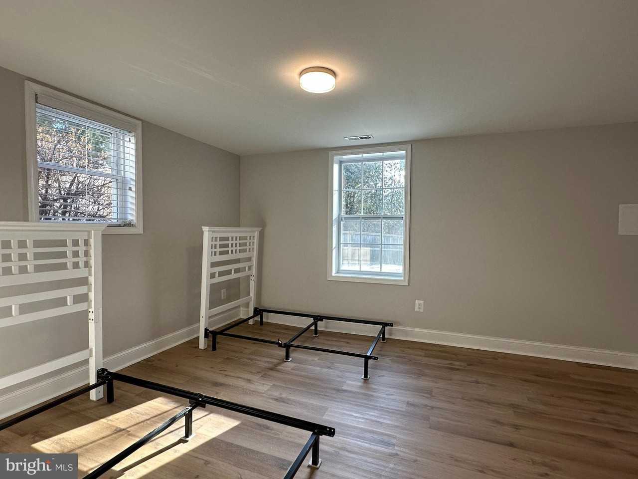 6731 Crest Pl - Photo 5 of 15