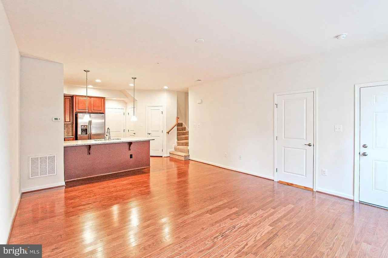 13652 Endeavour Dr Unit 20g #20G - Photo 6 of 35