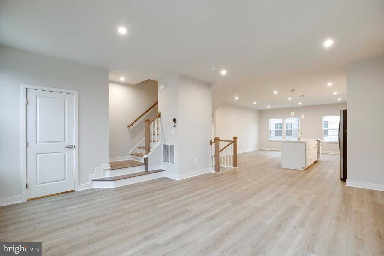 4492 Blush Peony Ter - Photo 6 of 50