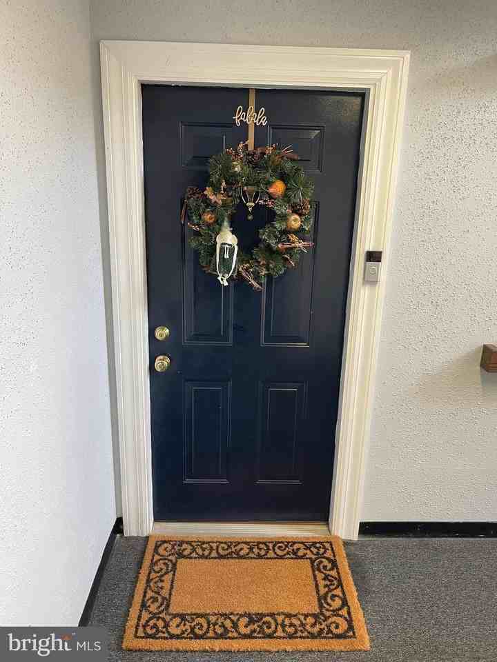 20588 Cornstalk Ter Unit 202 #202 - Photo 2 of 30