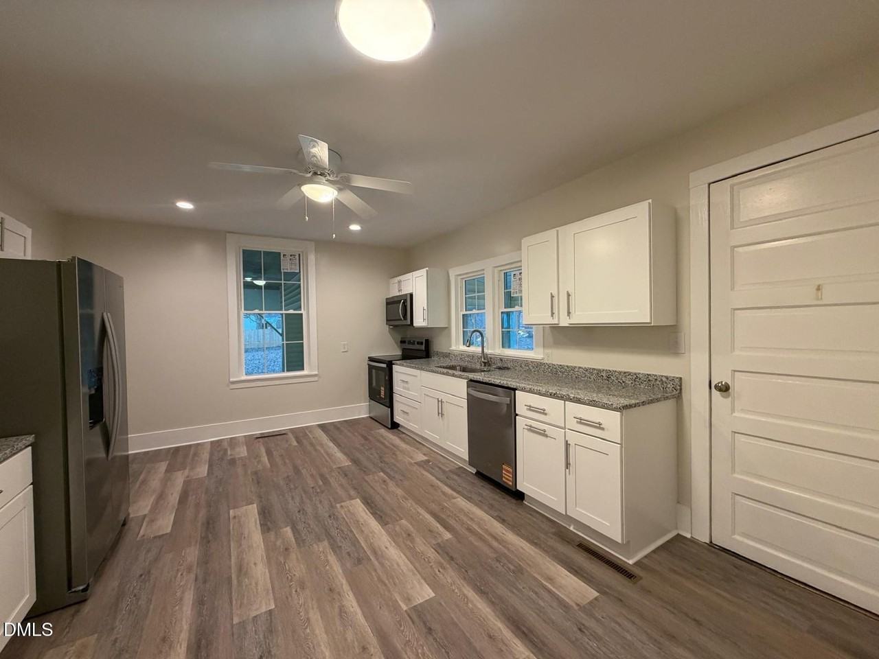 211 North St - Photo 2 of 27