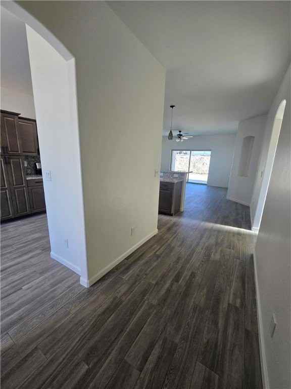 2561 N Ridge Ave - Photo 2 of 17