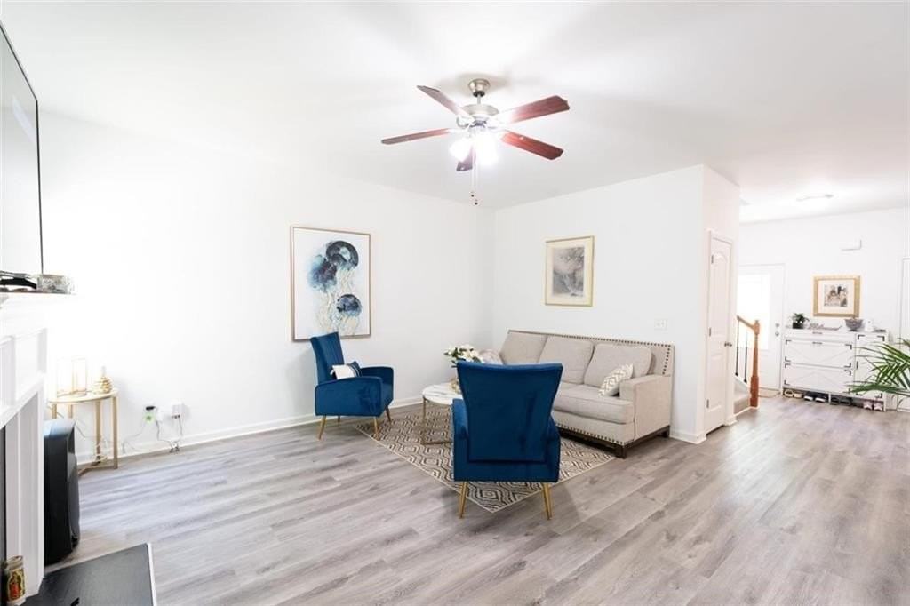 5555 Hedge Brook Dr - Photo 6 of 15