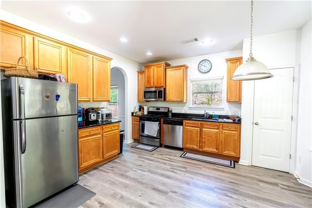 5555 Hedge Brook Dr - Photo 7 of 15