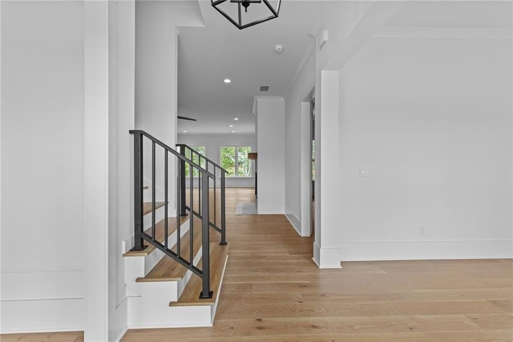 6120 Hutchins Dr - Photo 5 of 47