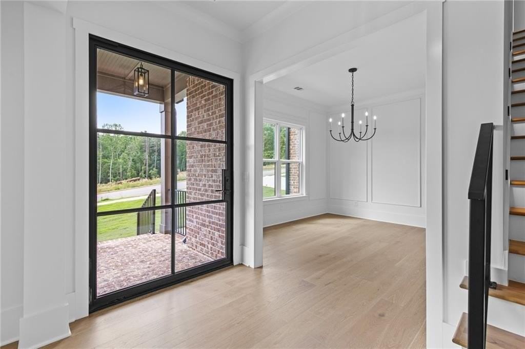 6120 Hutchins Dr - Photo 6 of 47