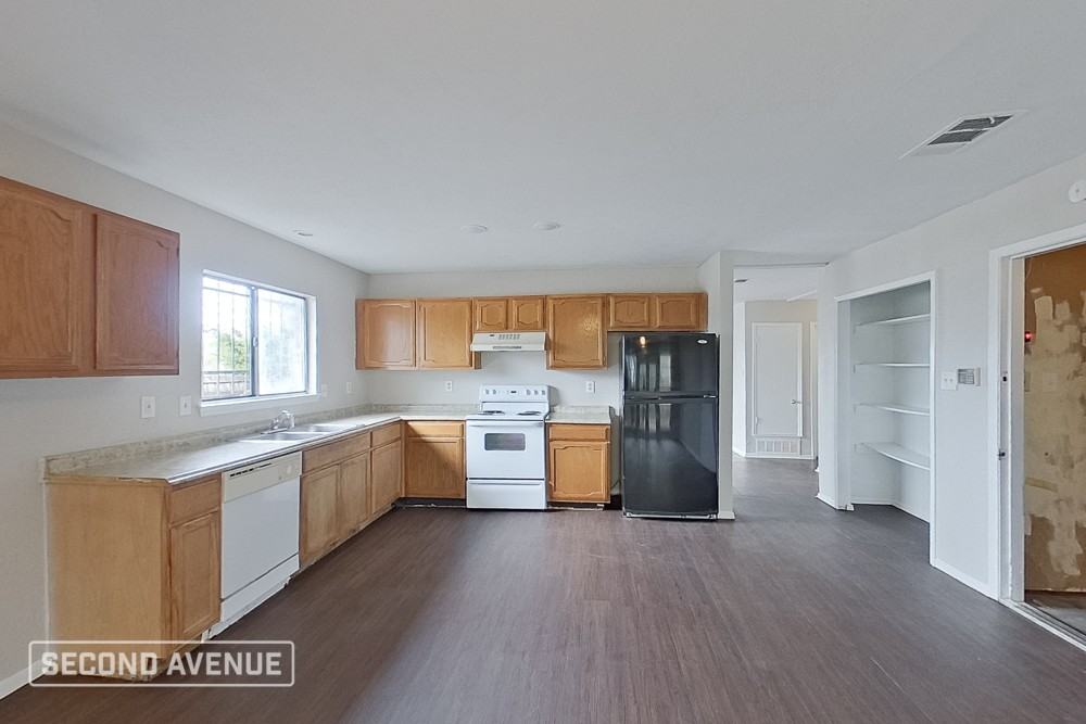 9124 Pinehaven Dr - Photo 4 of 26