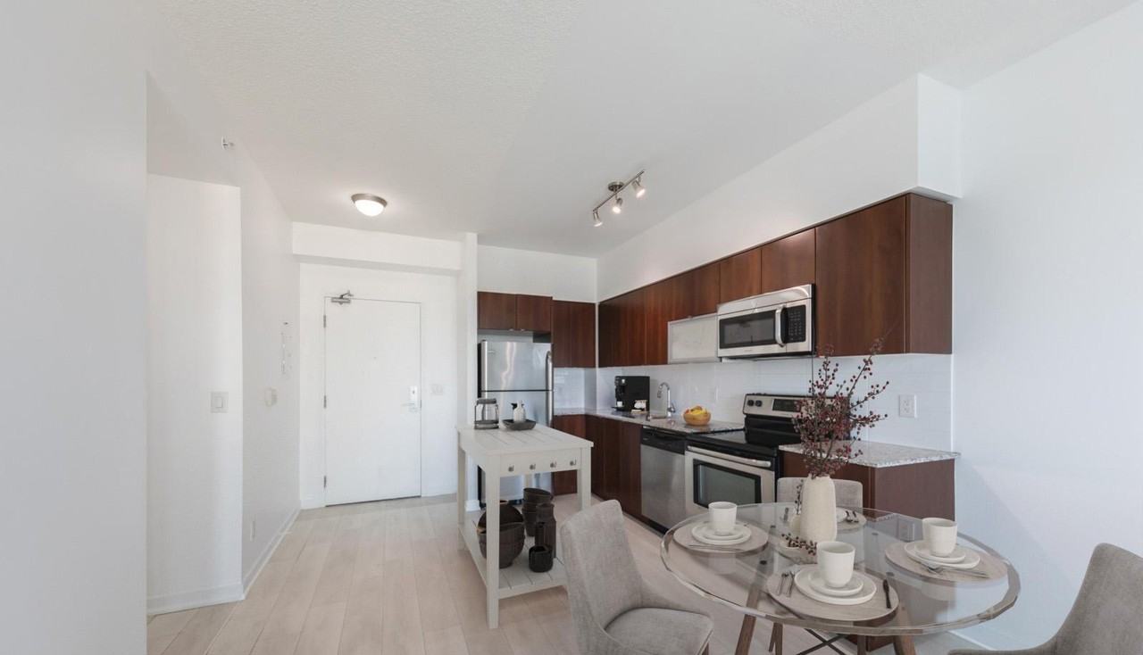 150 East Liberty Street - Photo 3 of 14