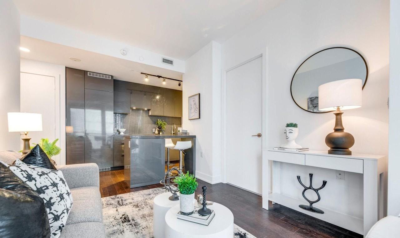 7 Grenville Street - Photo 5 of 13