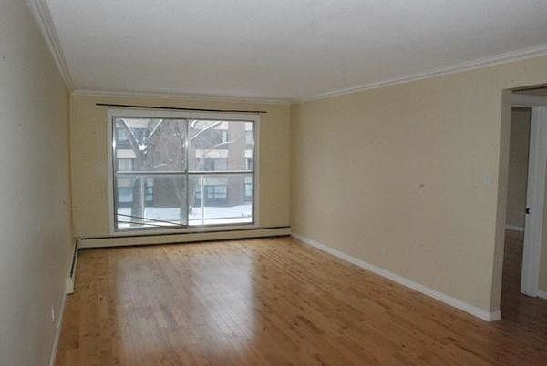 Seymour Place - Photo 2 of 10