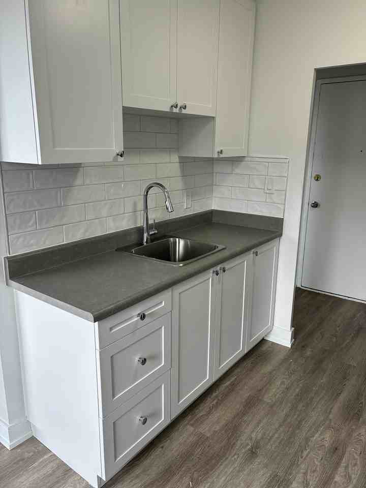 Wilson Court Apartments - Photo 3 of 20