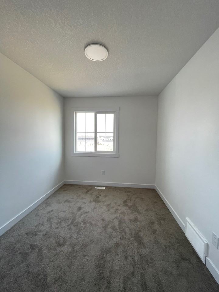 7110 KESWICK COMMON SW - Photo 2 of 50