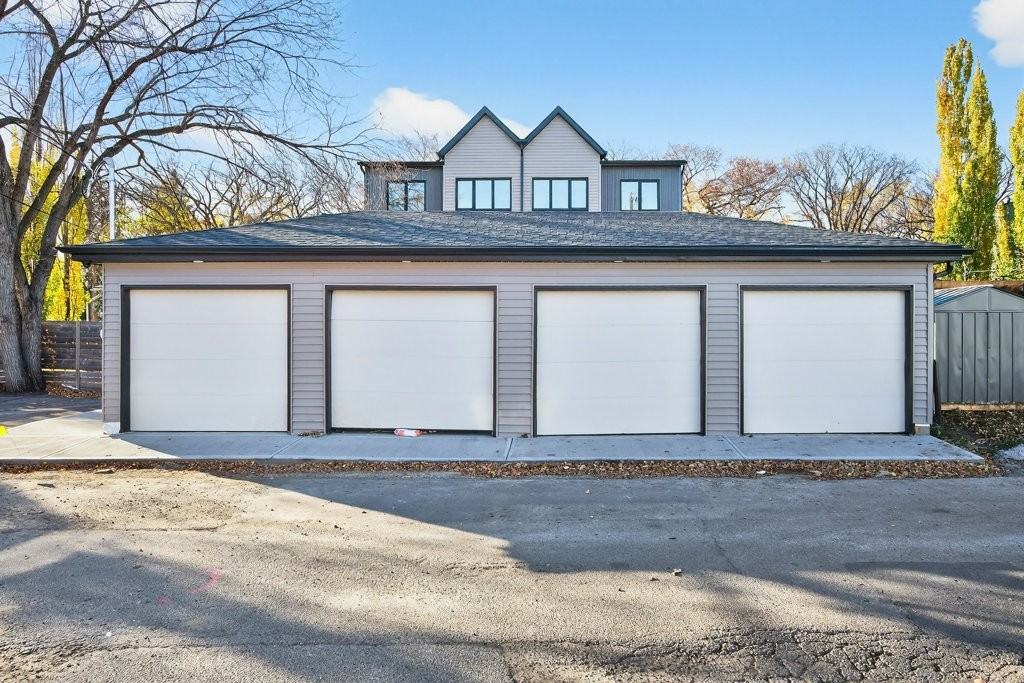 10335 135 St Nw - Photo 3 of 34