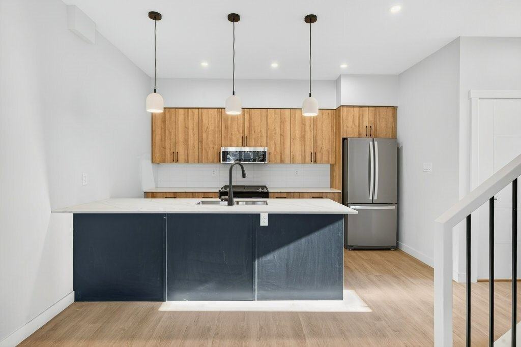 10335 135 St Nw - Photo 4 of 34