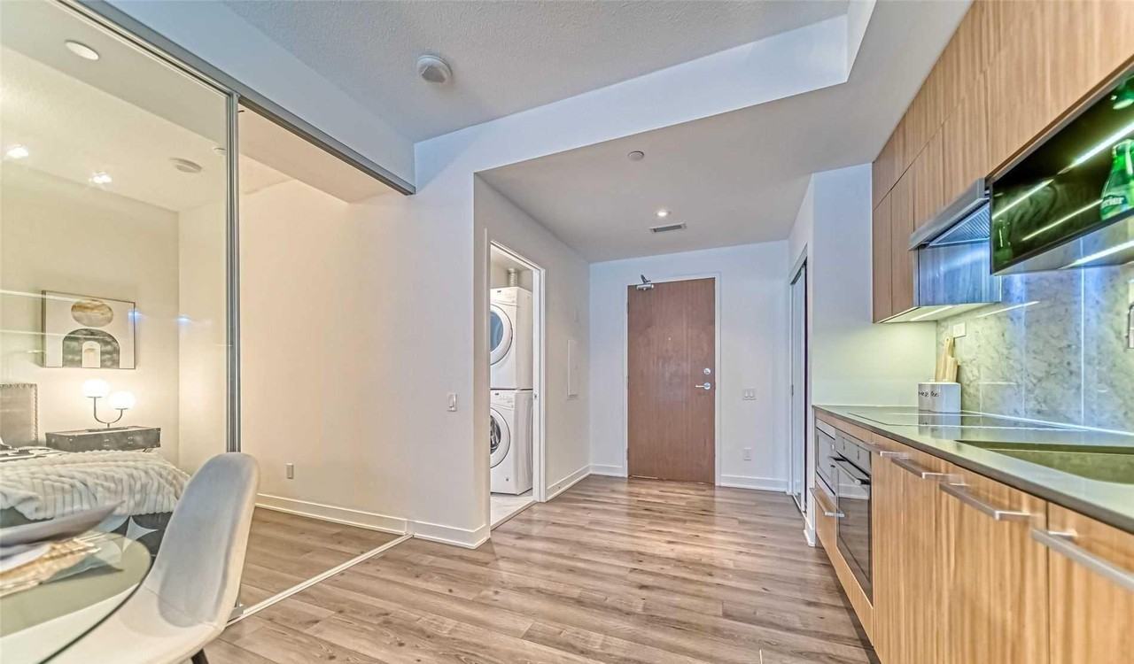 90 Queens Wharf Road - Photo 4 of 30