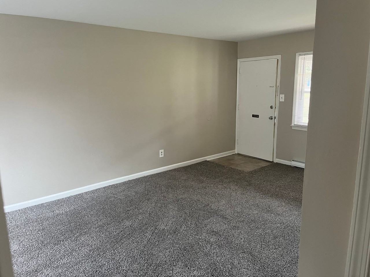 Riverside Park - Photo 2 of 50