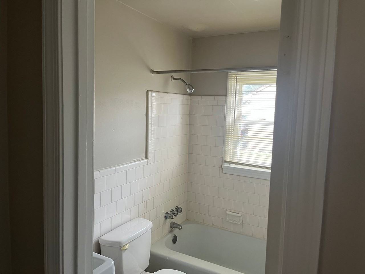 Riverside Park - Photo 7 of 50