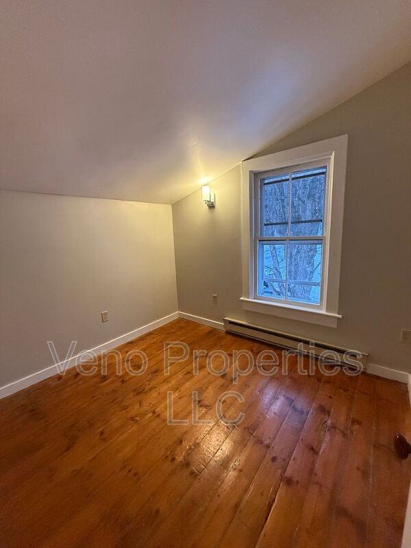 1 Pleasant St #2W - Photo 4 of 6