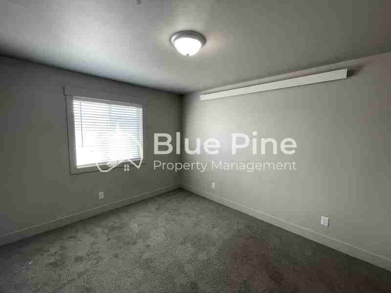 5850 N Freedom Rd #3 - Photo 7 of 10