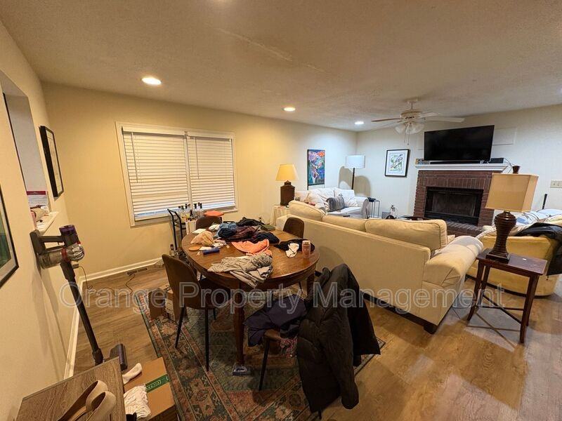 112 College Heights Blvd - Photo 5 of 16