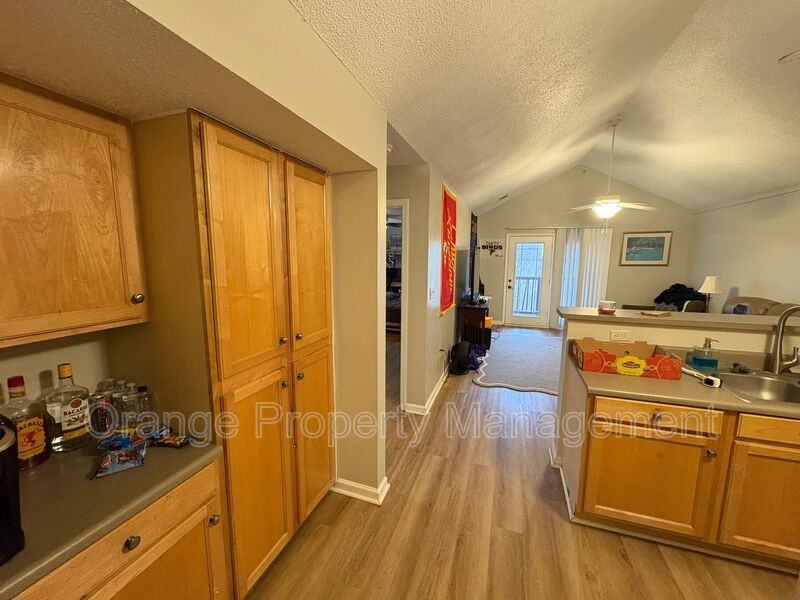 1331 Harts Ridge Dr - Photo 3 of 18