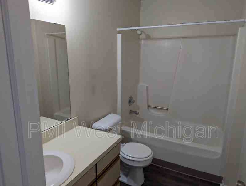 6087 In The Pines Dr Se - Photo 6 of 10