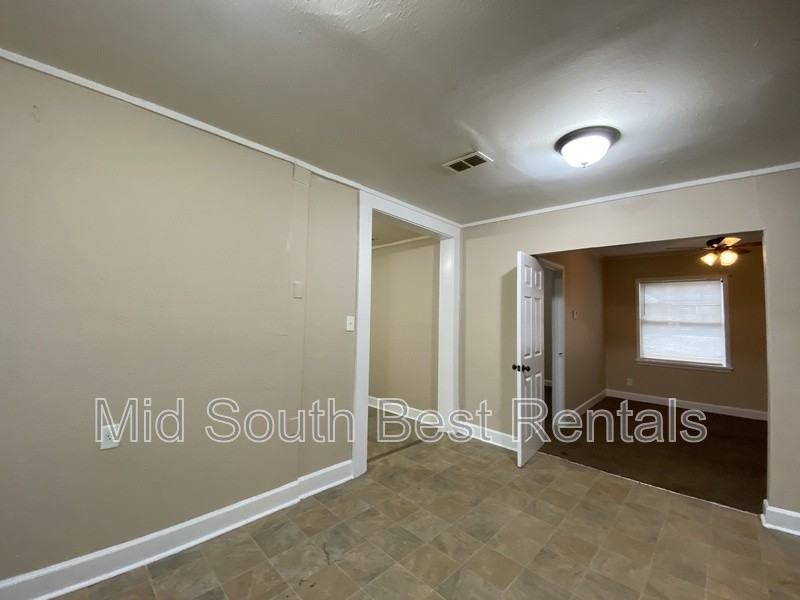 3384 Buchanan Ave - Photo 5 of 14