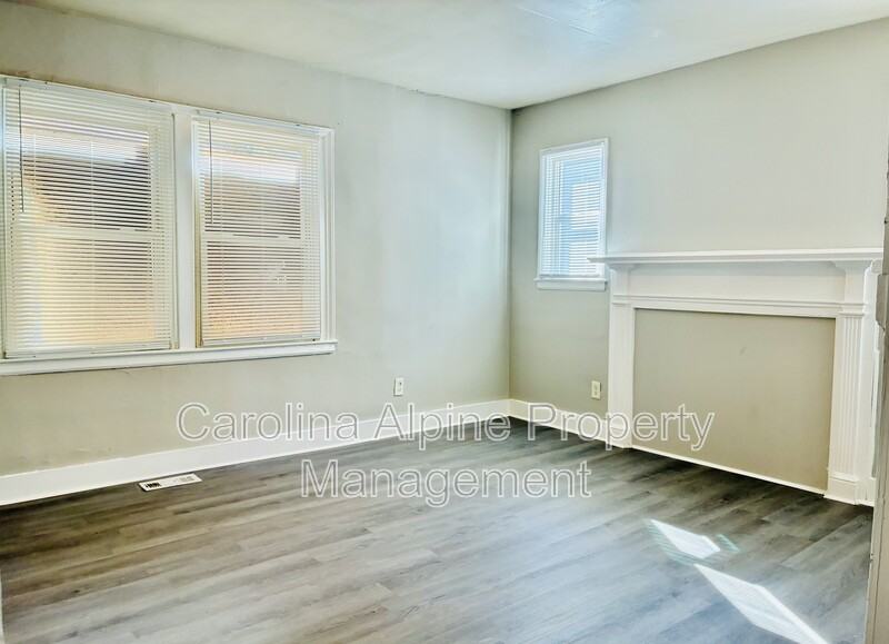 2716 Mayfair Ave - Photo 5 of 20