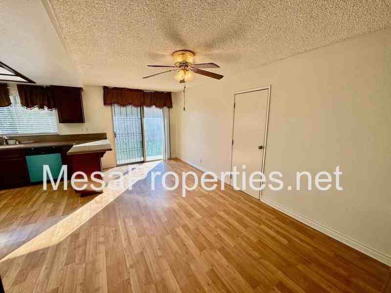 21010 E Cypress St - Photo 7 of 27