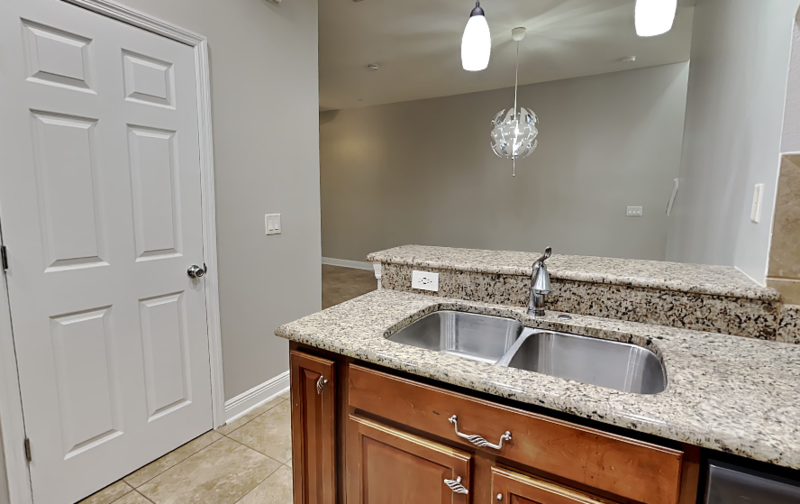 9068 Shepton St - Photo 5 of 32